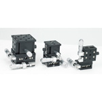 Manual XYZ-Axis Crossed Roller Bearing Stage