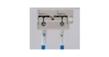 Even if the terminal cover is closed, the wire marker sleeve symbol is not hidden and can be checked at a glance.